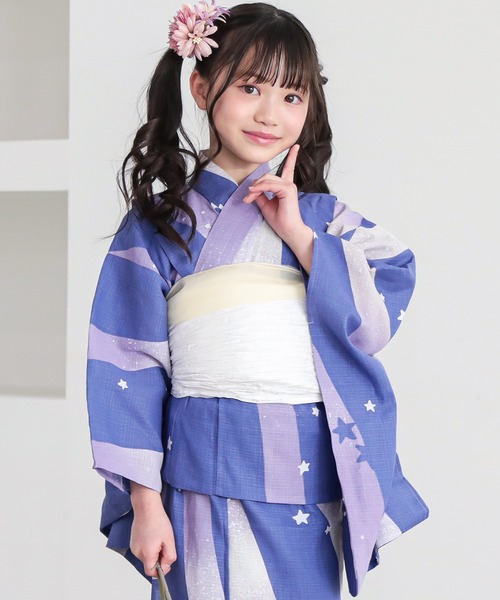 kimonomachi(キモノマチ)の「ガールズ浴衣 子供浴衣2点セット (綿浴衣+しわ兵児帯) 貝殻 金魚 星柄 花柄 フラワー 120cm/130cm/140cm/150cm キッズ浴衣 ジュニア浴衣 女の子 子供浴衣2点セット 低身長浴衣(浴衣・キッズ・ライトグリーン/ダークネイビー/カリビアンブルー/ラベンダー/ブラック×レッド/ブルーグレー/スカイブルー/ブルーグリーン・120cm/130cm/140cm/150cm)」の8枚目の写真