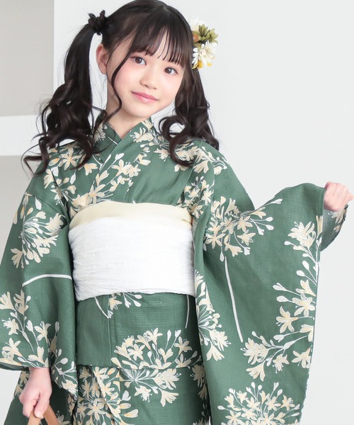 kimonomachi(キモノマチ)の「ガールズ浴衣 子供浴衣2点セット (綿浴衣+しわ兵児帯) 貝殻 金魚 星柄 花柄 フラワー 120cm/130cm/140cm/150cm キッズ浴衣 ジュニア浴衣 女の子 子供浴衣2点セット 低身長浴衣(浴衣・キッズ・ライトグリーン/ダークネイビー/カリビアンブルー/ラベンダー/ブラック×レッド/ブルーグレー/スカイブルー/ブルーグリーン・120cm/130cm/140cm/150cm)」の4枚目の写真