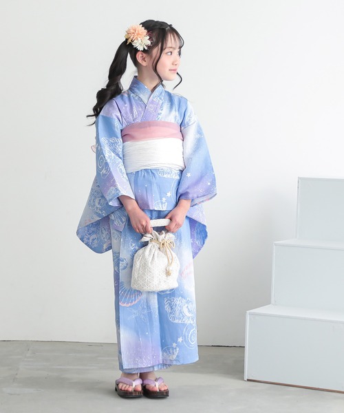kimonomachi(キモノマチ)の「ガールズ浴衣 子供浴衣2点セット (綿浴衣+しわ兵児帯) 貝殻 金魚 星柄 花柄 フラワー 120cm/130cm/140cm/150cm キッズ浴衣 ジュニア浴衣 女の子 子供浴衣2点セット 低身長浴衣(浴衣・キッズ・ライトグリーン/ダークネイビー/カリビアンブルー/ラベンダー/ブラック×レッド/ブルーグレー/スカイブルー/ブルーグリーン・120cm/130cm/140cm/150cm)」の12枚目の写真