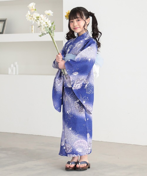 kimonomachi(キモノマチ)の「ガールズ浴衣 子供浴衣2点セット (綿浴衣+しわ兵児帯) 貝殻 金魚 星柄 花柄 フラワー 120cm/130cm/140cm/150cm キッズ浴衣 ジュニア浴衣 女の子 子供浴衣2点セット 低身長浴衣(浴衣・キッズ・ライトグリーン/ダークネイビー/カリビアンブルー/ラベンダー/ブラック×レッド/ブルーグレー/スカイブルー/ブルーグリーン・120cm/130cm/140cm/150cm)」の17枚目の写真