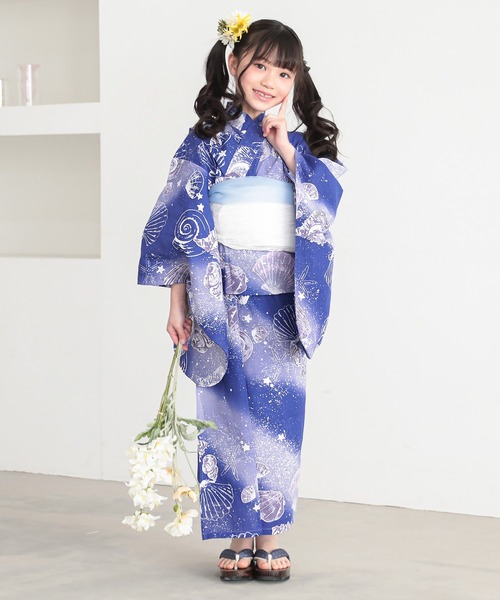 kimonomachi(キモノマチ)の「ガールズ浴衣 子供浴衣2点セット (綿浴衣+しわ兵児帯) 貝殻 金魚 星柄 花柄 フラワー 120cm/130cm/140cm/150cm キッズ浴衣 ジュニア浴衣 女の子 子供浴衣2点セット 低身長浴衣(浴衣・キッズ・ライトグリーン/ダークネイビー/カリビアンブルー/ラベンダー/ブラック×レッド/ブルーグレー/スカイブルー/ブルーグリーン・120cm/130cm/140cm/150cm)」の16枚目の写真