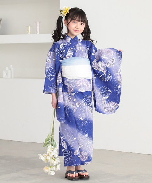 kimonomachi(キモノマチ)の「ガールズ浴衣 子供浴衣2点セット (綿浴衣+しわ兵児帯) 貝殻 金魚 星柄 花柄 フラワー 120cm/130cm/140cm/150cm キッズ浴衣 ジュニア浴衣 女の子 子供浴衣2点セット 低身長浴衣(浴衣・キッズ・ライトグリーン/ダークネイビー/カリビアンブルー/ラベンダー/ブラック×レッド/ブルーグレー/スカイブルー/ブルーグリーン・120cm/130cm/140cm/150cm)」の20枚目の写真