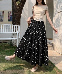 LUCPY（ラクピー）の「ドット柄ティアードフレアロングスカート（スカート）」