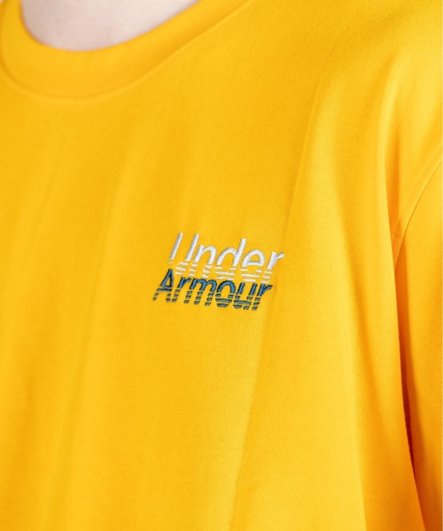 UNDER ARMOUR（アンダーアーマー）の「UAヘビーウエイト グラフィック ショートスリーブ Tシャツ（ライフスタイル/メンズ）（Tシャツ/カットソー・メンズ・イエロー系・M/L/XL/S/2XL）」の8枚目の写真