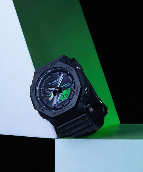 G-SHOCK（ジーショック）の「BLACK AND ELECTRO GREEN / GA-B2100BEG-1AJF（アナログ腕時計・メンズ・ブラック×グリーン・FREE）」の4枚目の写真