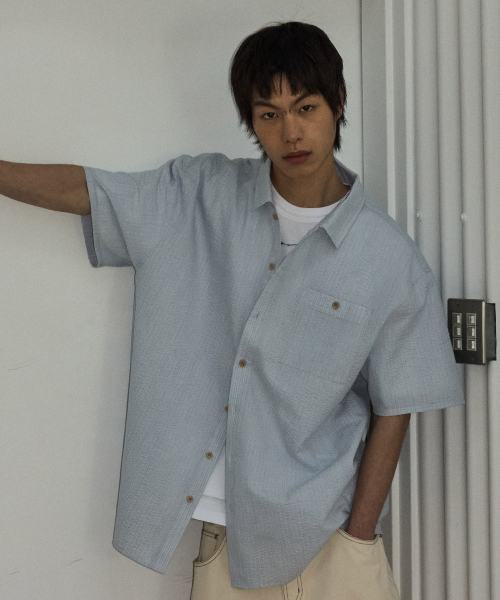 DESIRED（デシレッド）の「ストライプ半袖シャツ-FBSK5502D0D（シャツ/ブラウス・メンズ・スカイブルー・MEDIUM/LARGE/X-LARGE）」の2枚目の写真