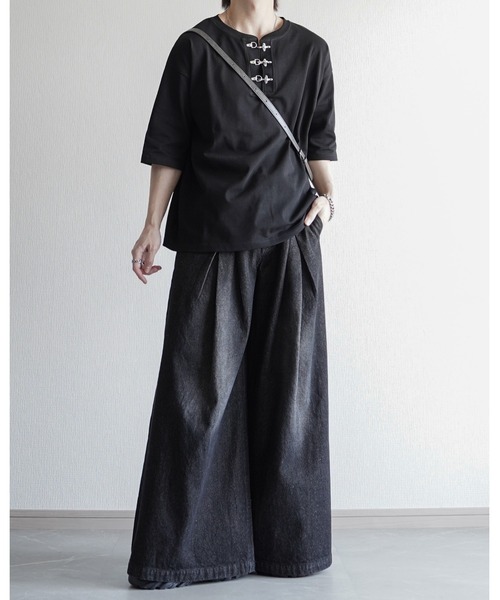 ELLUV(エルブ)の「【ELLUV/エルヴ】ファインコットンスムース ファイヤーマンバックル 半袖 ヘンリーネックTシャツ/接触冷感 UVカット(Tシャツ/カットソー・メンズ・ブラック/ホワイト・S/M/L)」の20枚目の写真