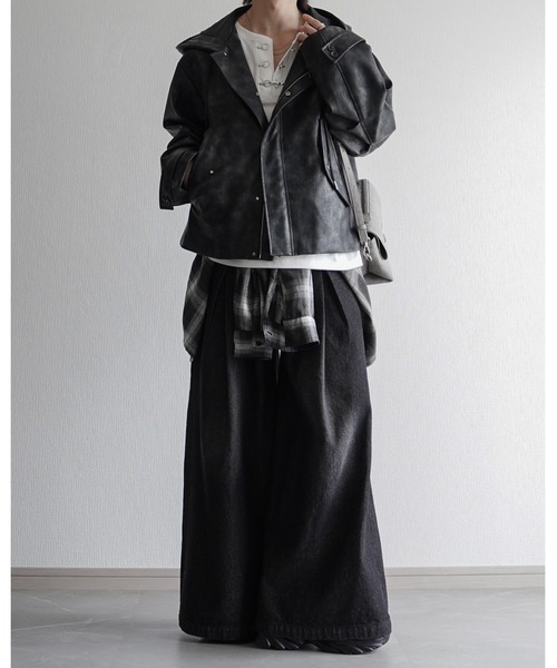 ELLUV(エルブ)の「【ELLUV/エルヴ】ファインコットンスムース ファイヤーマンバックル 半袖 ヘンリーネックTシャツ/接触冷感 UVカット(Tシャツ/カットソー・メンズ・ブラック/ホワイト・S/M/L)」の17枚目の写真