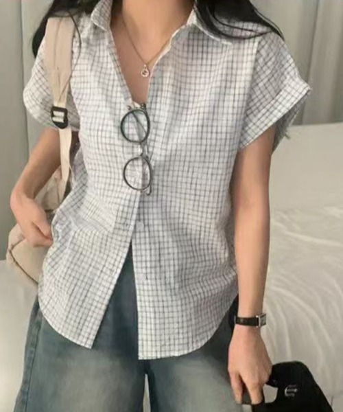 SallyLunn(サリーラン)の「ゆるシルエットグラフチェック半袖シャツ(シャツ/ブラウス・レディース・ブルー/ホワイト/アイボリー/ピンク・LARGE/MEDIUM)」の3枚目の写真