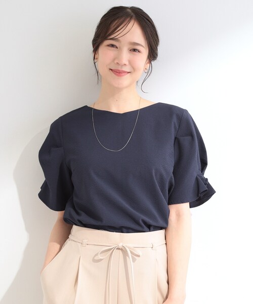 SHOO・LA・RUE(シューラルー)の「【洗濯後しわになりにくい/UV/S-LL】二の腕が隠れる 吸水速乾お袖タックブラウス(シャツ/ブラウス・レディース・ネイビー系2/オフホワイト/ネイビー・04/03/02/01)」の8枚目の写真
