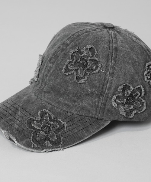 MAISON SPECIAL(メゾンスペシャル)の「《UNISEX》Fade Motif Damaged Flower Pattern 6P Cap/フェードモチーフダメージフラワーパターン6Pキャップ【MAISON SPECIAL/メゾンスペシャル】(キャップ・メンズ・ダークブラック・FREE)」の4枚目の写真