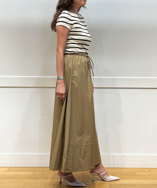 BANANA REPUBLIC FACTORY STORE（バナナリパブリック ファクトリーストア）の「BANANA REPUBLIC FACTORY STORE　　日本限定 ドローストリング Ａライン マキシスカート（スカート・レディース・ベージュ/ブラック・M/XS/L/S）」の4枚目の写真