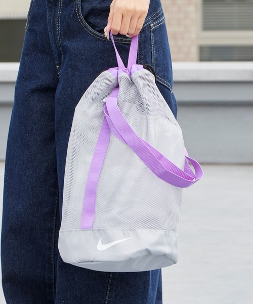NIKE(ナイキ)の「NIKE/ナイキ SS26 メッシュショルダープールバッグ ブランドロゴ 巾着バッグ 2026年 夏 夏服(ショルダーバッグ・メンズ・ブラック/グレー/レッド/ミント・FREE)」の13枚目の写真