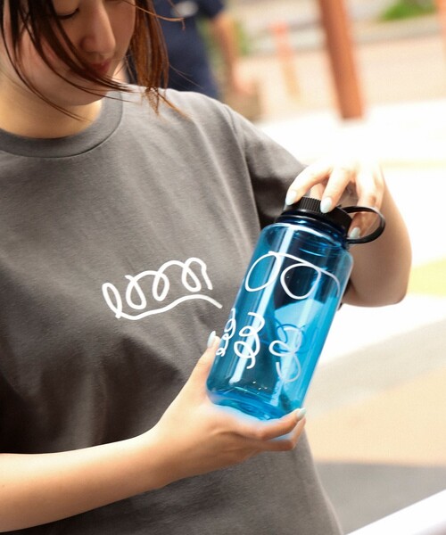 NALGENE(ナルゲン)の「【別注】YANGGAO × HIMAA × nalgene / Tritan 広口ボトル 1.0L(水筒・レディース・ブルー・ONE SIZE)」の1枚目の写真
