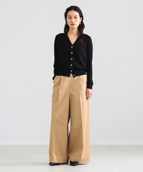 Demi-Luxe BEAMS(デミルクス ビームス)の「SLOANE / 18ゲージ シルク Vネック カーディガン(ニット/セーター・レディース・サックスブルー/ブラック・1/2)」の3枚目の写真