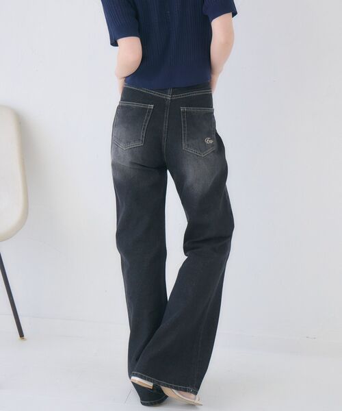 ems excite(エムズエキサイト)の「【2サイズ展開】アソートフレアデニムパンツ(デニムパンツ・レディース・ブルー系その他5/ブラック/ブルー・SMALL/MEDIUM)」の12枚目の写真