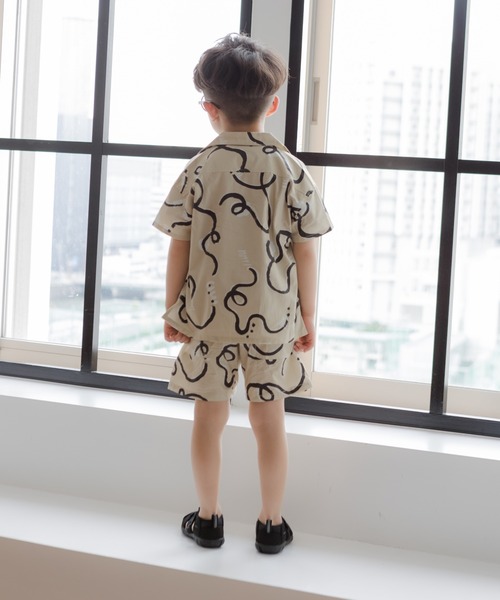 MAKE YOUR DAY(メイクユアデイ)の「うにょうにょ総柄半袖シャツ(シャツ/ブラウス・キッズ・ベージュ/チャコールグレー・100/110/120/130/140/80/90)」の7枚目の写真
