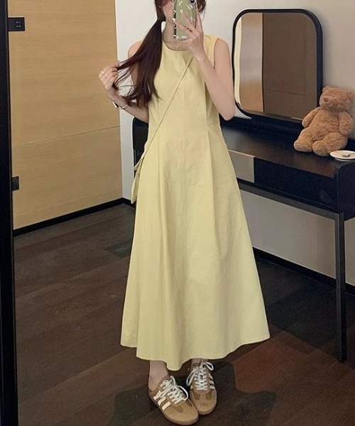 LUCPY(ラクピー)の「ノースリーブAラインロングワンピース ポケット付き ナチュラルシルエット(ワンピース・レディース・イエロー・X-LARGE/LARGE/MEDIUM/SMALL)」の4枚目の写真