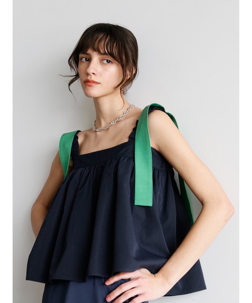 Katrin TOKYO（カトリーントーキョー）の「bicolor ruffle tops（キャミソール・レディース・ホワイト/チャコールグレー/ブルー系その他/ネイビー・FREE/XS）」の3枚目の写真