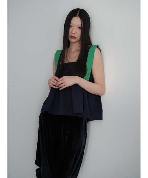 Katrin TOKYO（カトリーントーキョー）の「bicolor ruffle tops（キャミソール・レディース・ホワイト/チャコールグレー/ブルー系その他/ネイビー・FREE/XS）」の13枚目の写真