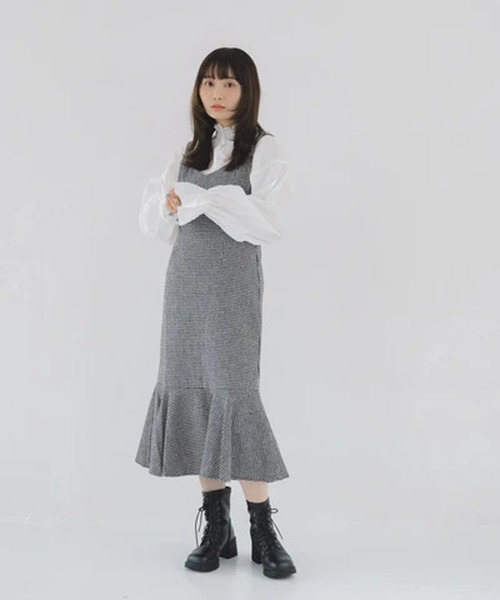 merrylatte(メリーラテ)の「千鳥柄マーメイドキャミワンピース【IROHANI】(ワンピース・レディース・グレー/ホワイト・L/M)」の3枚目の写真
