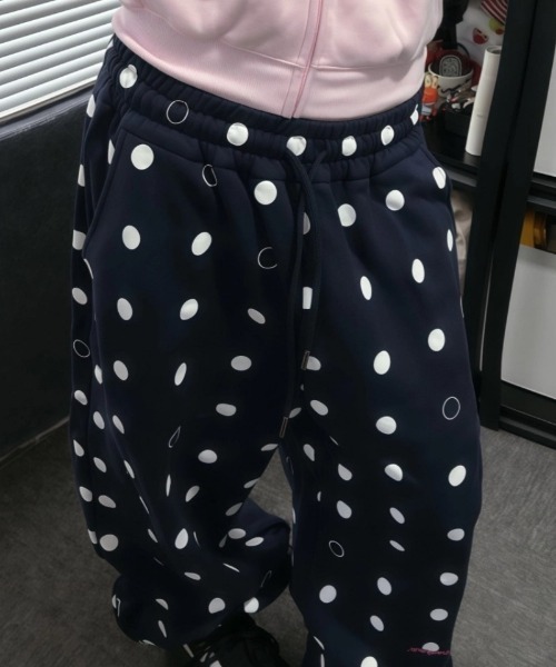 おしゃれスタ（オシャレスタ）の「ドットデザインルーズワイドパンツ（スウェットパンツ・レディース・ネイビー・S/M/L/XL）」の4枚目の写真