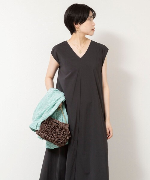 NOLLEY’S Sophi(ノーリーズソフィ)の「《撥水/UVカット》ウォッシャブルタフタ2WAYフレアーワンピース(ワンピース・レディース・ライトグリーン/チャコールグレー・38)」の7枚目の写真