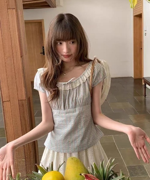Lis ardent(リスアルダン)の「ギンガムチェックレースフリルスクエアネックトップス/パフスリーブ半袖ブラウス(シャツ/ブラウス・レディース・ブラウン/ブルー・M)」の16枚目の写真