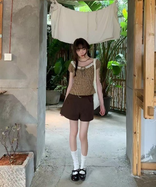 Lis ardent(リスアルダン)の「ギンガムチェックレースフリルスクエアネックトップス/パフスリーブ半袖ブラウス(シャツ/ブラウス・レディース・ブラウン/ブルー・M)」の4枚目の写真