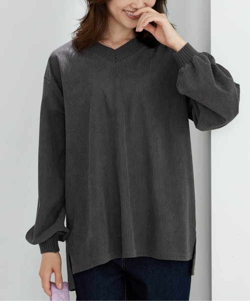BELLUNA PLUS(ベルーナ)の「ニットリブVネックコーデュロイプルオーバー(Tシャツ/カットソー・レディース・セージグリーン/チャコール/アイボリー/コーラル・LARGE/MEDIUM/X-LARGE)」の14枚目の写真