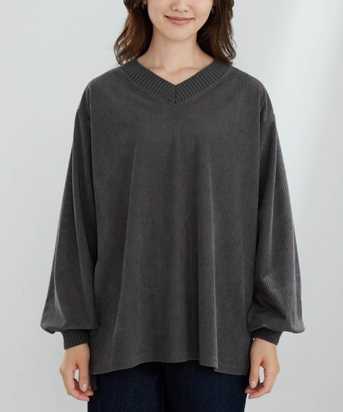 BELLUNA PLUS(ベルーナ)の「ニットリブVネックコーデュロイプルオーバー(Tシャツ/カットソー・レディース・セージグリーン/チャコール/アイボリー/コーラル・LARGE/MEDIUM/X-LARGE)」の19枚目の写真