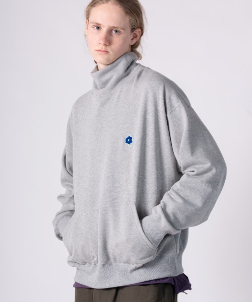 rehacer（レアセル）の「rehacer : High Neck Wide Sweat Shirt / ハイネック ワイドスウェットカットソー（スウェット・メンズ・ブラック/グレー・X-LARGE/LARGE/MEDIUM/SMALL）」の13枚目の写真