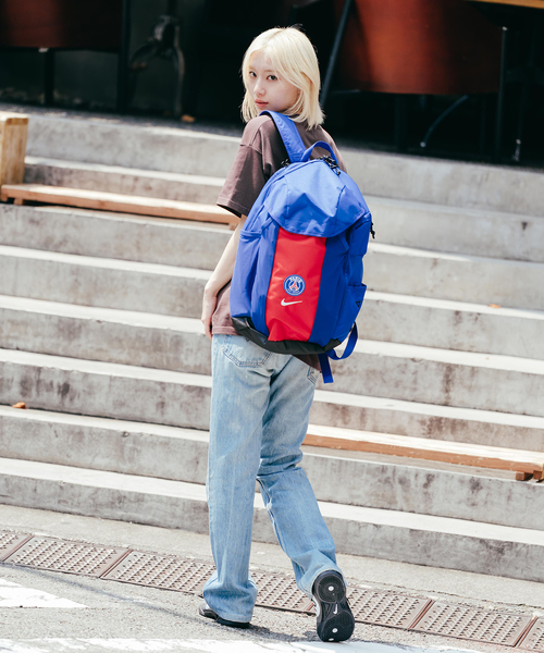 NIKE(ナイキ)の「【NIKE / ナイキ】Paris Saint Germain Nike Academy Backpac(バックパック/リュック・メンズ・ネイビー・FREE)」の5枚目の写真