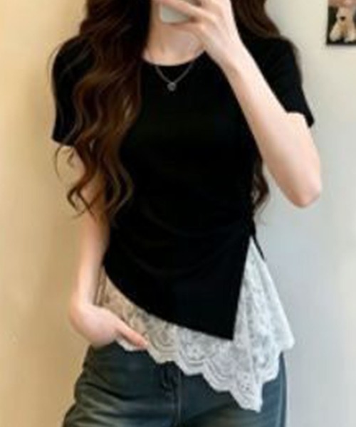 GLAMOROUS JANE(グラマラスジェーン)の「裾レースレイヤード風Tシャツ(Tシャツ/カットソー・レディース・ホワイト/ブラック・FREE)」の5枚目の写真