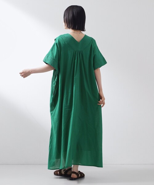THE SHOP TK (ザ ショップ ティーケー )の「ゆるラク カフタン風ロングワンピース(ワンピース・レディース・ブラック/グリーン/ブルー系その他・99)」の10枚目の写真