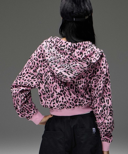 X-girl（エックスガール）の「ALL OVER PRINT COMPACT ZIP UP SWEAT HOODIE（パーカー・レディース・レオパード/カモフラージュ/ピンク・S/M）」の7枚目の写真