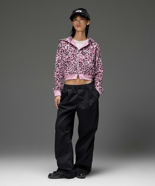 X-girl（エックスガール）の「ALL OVER PRINT COMPACT ZIP UP SWEAT HOODIE（パーカー・レディース・レオパード/カモフラージュ/ピンク・S/M）」の18枚目の写真