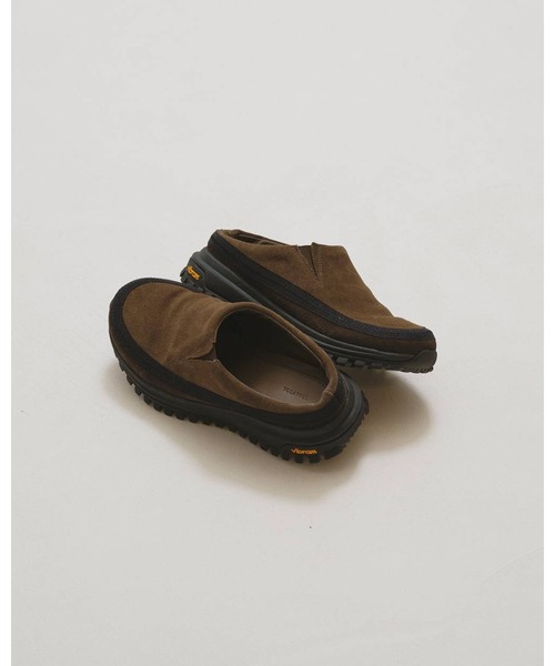 TODAYFUL（トゥデイフル）の「Vibramsole Leather Sabot 12611032（スリッポン・レディース・オリーブ/ブラック/ベージュ・36/37/38）」の3枚目の写真