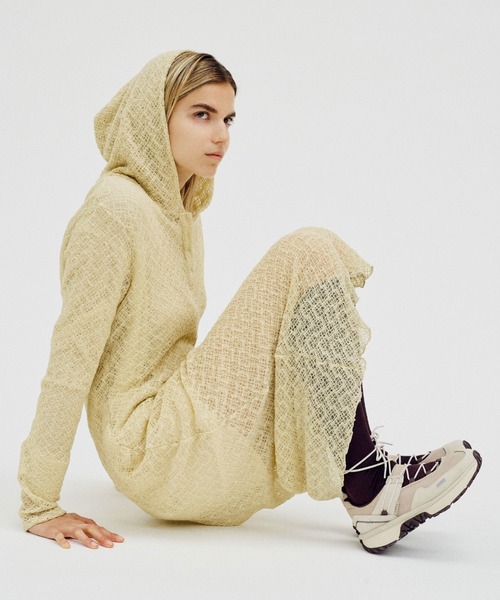 UGG(アグ)の「【UGG for emmi】RETROFI LOW BALLET(スニーカー・レディース・ベージュ・22/23/24/25/26)」の17枚目の写真