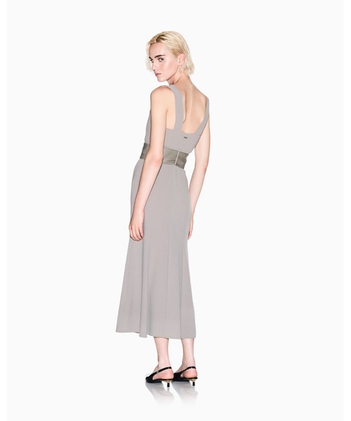 ARMANI EXCHANGE（アルマーニエクスチェンジ）の「【A|X アルマーニ エクスチェンジ】ベルト付き スリーブレスワンピース（ワンピース・レディース・モカ・0/2/6）」の2枚目の写真