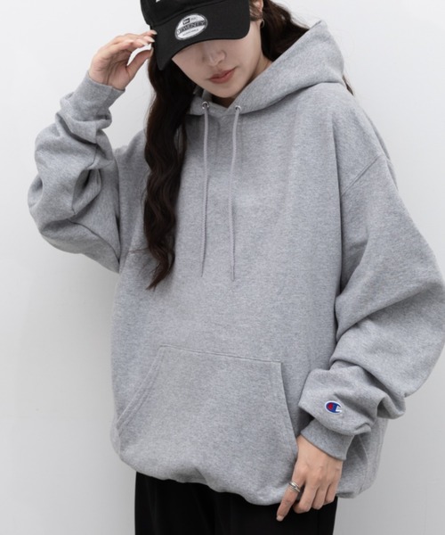 Champion(チャンピオン)の「【Champion Authentic Hoodie】チャンピオン スウェット パーカー スーパー オーバーサイズ 展開多数 コットン 裏起毛 無地 フーディー 9.0オンス(パーカー・レディース・チャコールグレー/マルーン/ダークグリーン/ホワイト/ブラック/ネイビー/杢グレー・XL/L/S/M)」の4枚目の写真