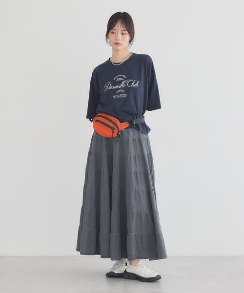 earth music&ecology（アースミュージックアンドエコロジー）の「カレッジロゴ刺繍Tシャツ（Tシャツ/カットソー・レディース・オレンジ/ライトグレー/ダークネイビー・FREE）」の9枚目の写真