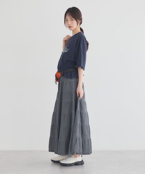 earth music&ecology（アースミュージックアンドエコロジー）の「カレッジロゴ刺繍Tシャツ（Tシャツ/カットソー・レディース・オレンジ/ライトグレー/ダークネイビー・FREE）」の10枚目の写真