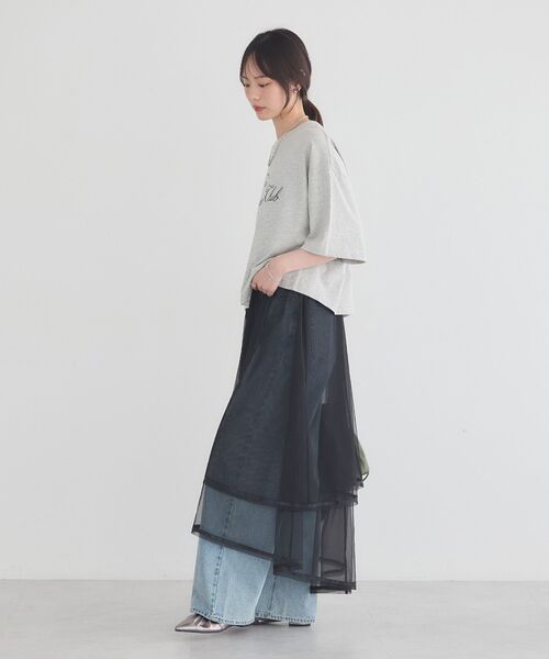 earth music&ecology（アースミュージックアンドエコロジー）の「カレッジロゴ刺繍Tシャツ（Tシャツ/カットソー・レディース・オレンジ/ライトグレー/ダークネイビー・FREE）」の15枚目の写真