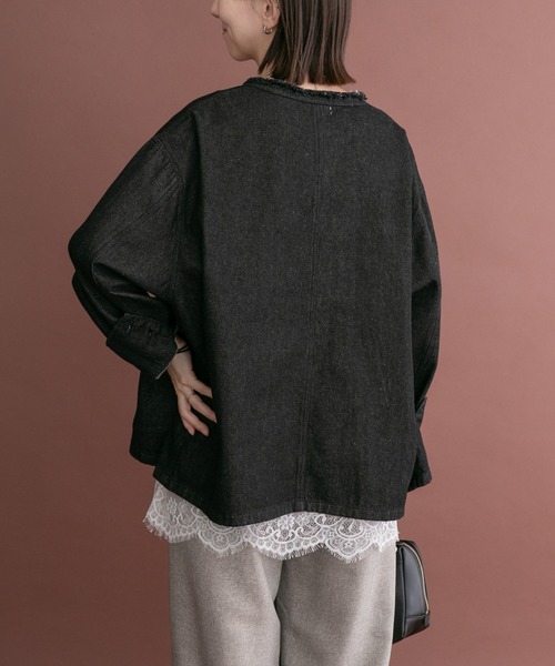ITEMS URBANRESEARCH(アイテムズ アーバンリサーチ)の「デニムオーバーノーカラージャケット(デニムジャケット・レディース・インディゴブルー/ブラウン/ブラック・FREE)」の19枚目の写真
