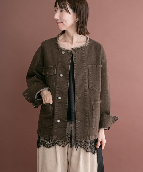 ITEMS URBANRESEARCH(アイテムズ アーバンリサーチ)の「デニムオーバーノーカラージャケット(デニムジャケット・レディース・インディゴブルー/ブラウン/ブラック・FREE)」の13枚目の写真