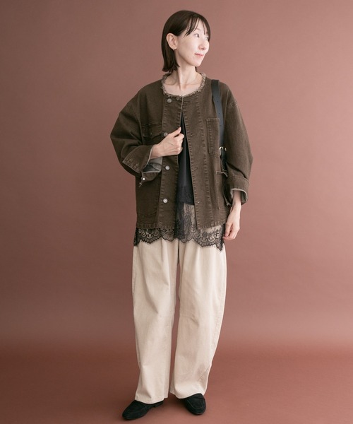 ITEMS URBANRESEARCH(アイテムズ アーバンリサーチ)の「デニムオーバーノーカラージャケット(デニムジャケット・レディース・インディゴブルー/ブラウン/ブラック・FREE)」の15枚目の写真