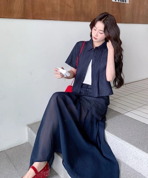 FAVORITO(ファヴォリート)の「襟付きトップススカートセットアップ(セットアップ・レディース・ブルー・S/L/M)」の3枚目の写真