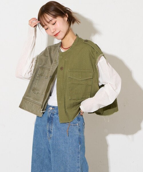 etsinta(エシンタ)の「【etsinta】ミリタリークロップドベスト(ベスト・レディース・カーキ/ブラック・ONE SIZE)」の2枚目の写真