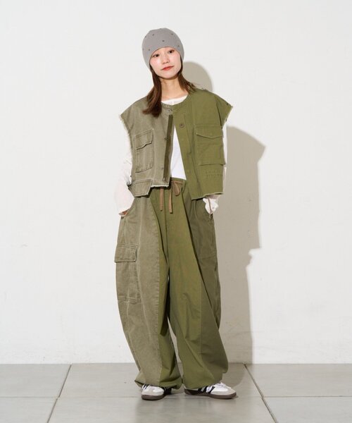 etsinta(エシンタ)の「【etsinta】ミリタリークロップドベスト(ベスト・レディース・カーキ/ブラック・ONE SIZE)」の15枚目の写真